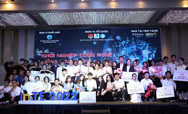 cuoc-thi-khoi-nghiep-cong-nghe-trong-sinh-vien